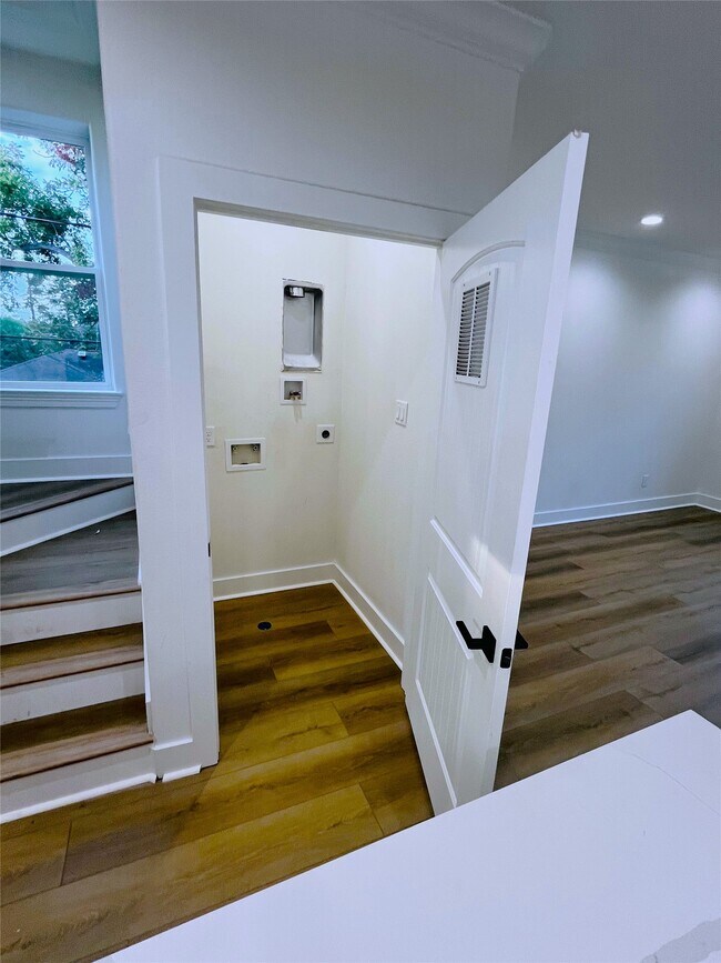 Foto del edificio - 3104 Arlington St