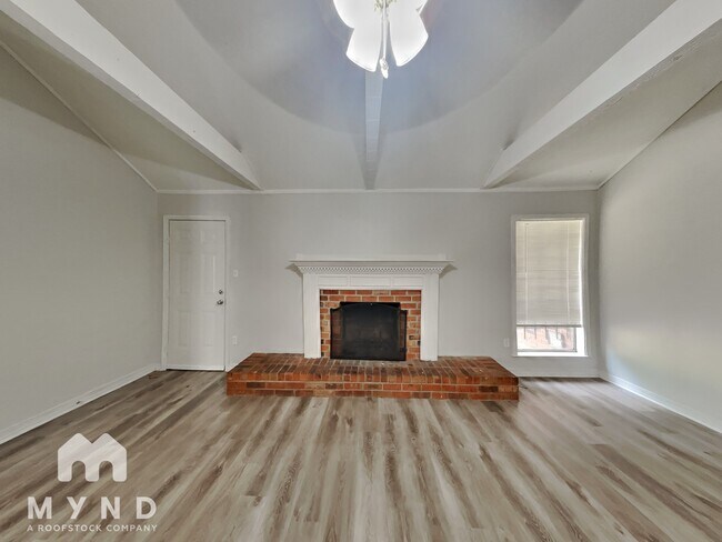 Building Photo - 6726 Beaverlodge Dr