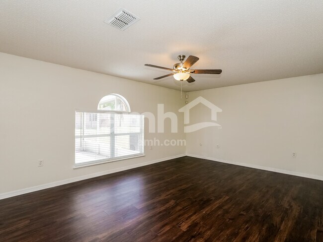 Building Photo - 12808 Lake Vista Dr