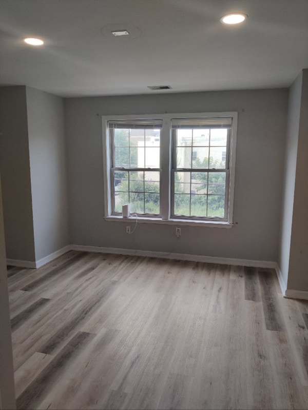 Photo - 1621 W Oxford St (Philadelphia, PA) Apartment