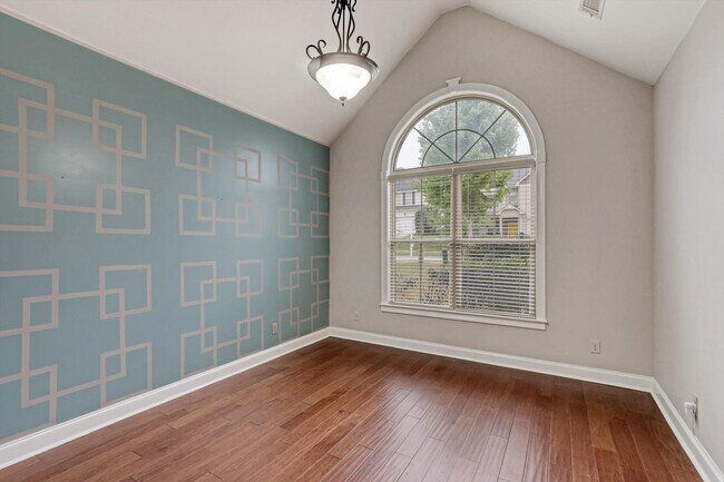 Foto del edificio - 219 Kickham Ln