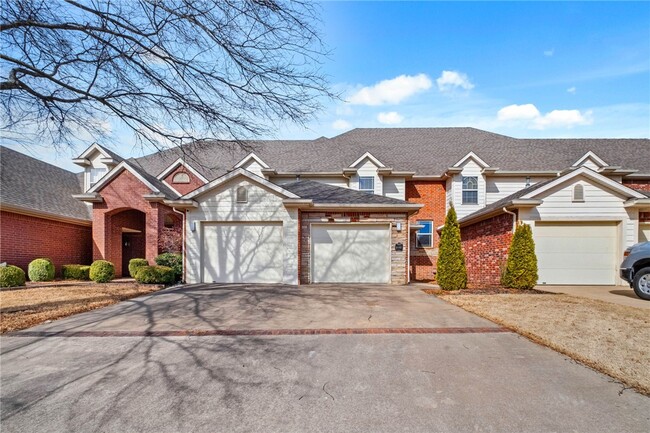 Building Photo - 6683 W Valley View Rd