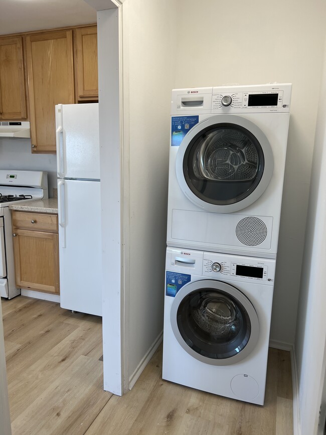 Washer and dryer. - 820 Gordon Ave