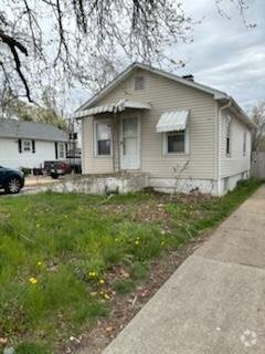 Building Photo - 3048 S 11th St