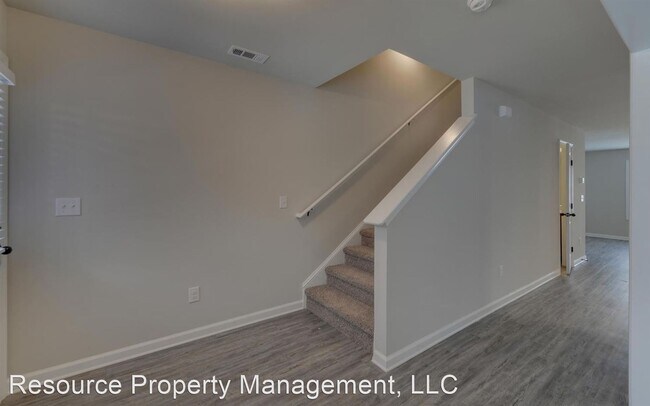 Building Photo - 2860 Creek Bottom Ct