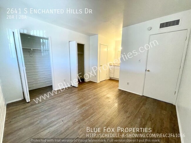 Building Photo - 2641 S Enchanted Hills Dr