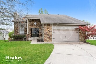 Building Photo - 416 Oak Pl