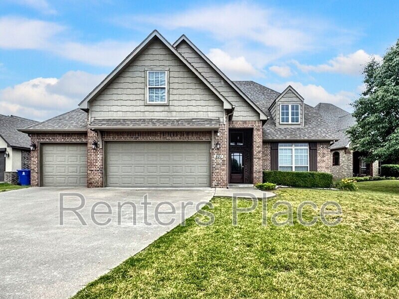 Foto principal - 821 W Elmira St