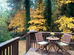 Foto del edificio - 1065 Mountain View St