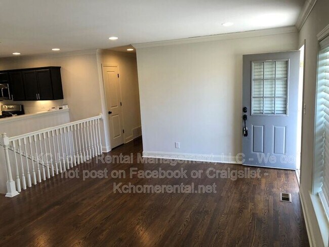 Foto del edificio - 8234 Main St