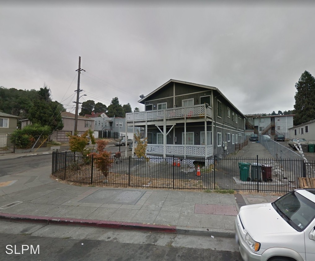 Building Photo - 7200 MacArthur Blvd