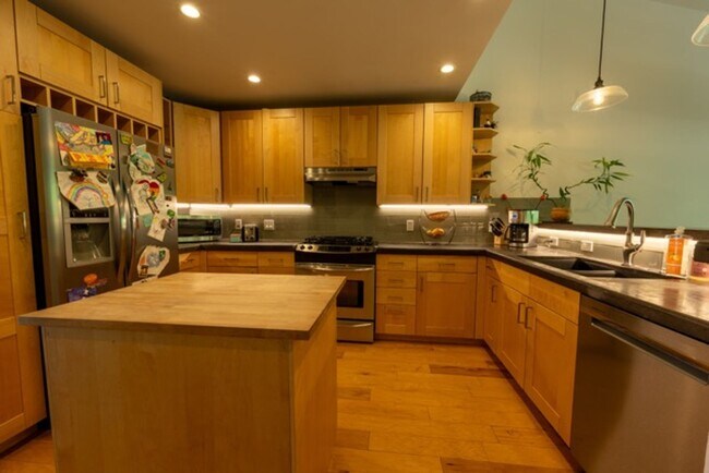 Foto del edificio - Sun Valley Townhome Steps from Skiing, Hiking, and Biking Trails