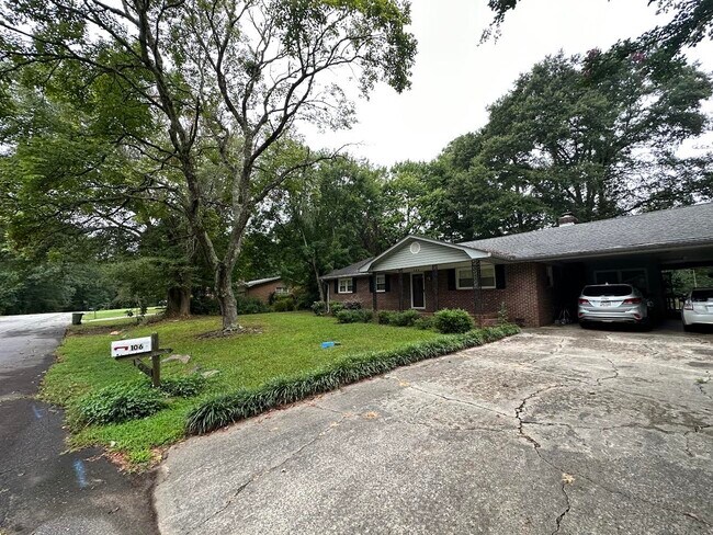 Building Photo - 106 Cardinal Dr