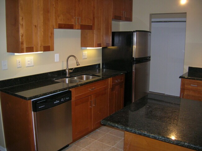 Foto del edificio - 928 E Old Willow Rd