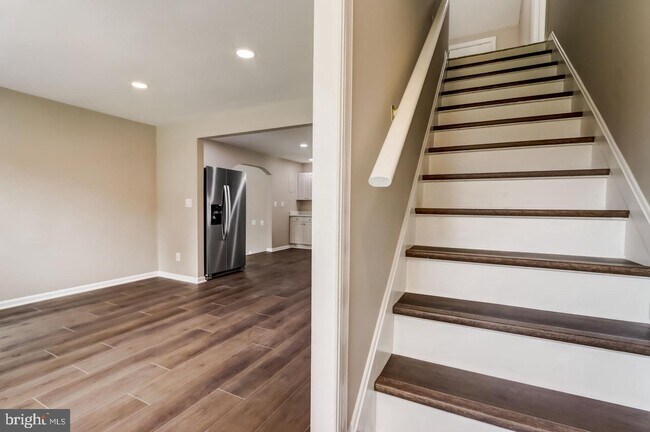 Building Photo - 310 Buena Vista Ave
