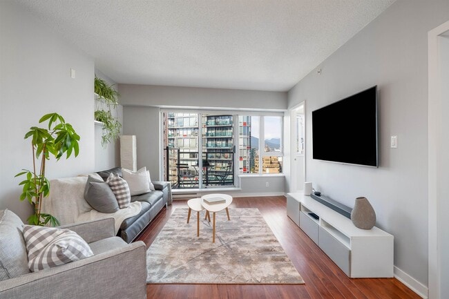 Building Photo - 821 Cambie St