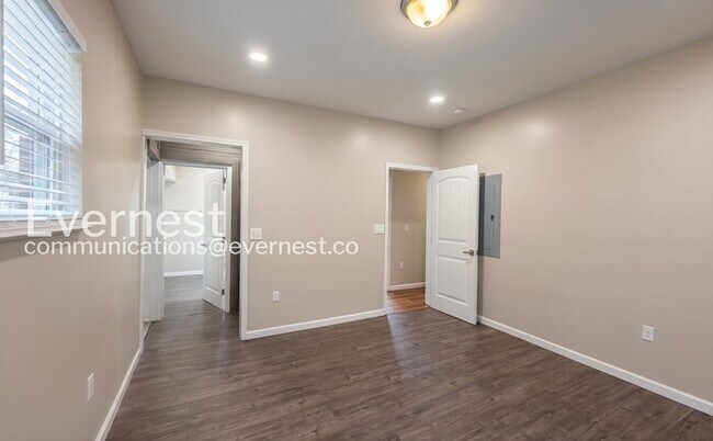 Foto del edificio - 1738 31st St SW