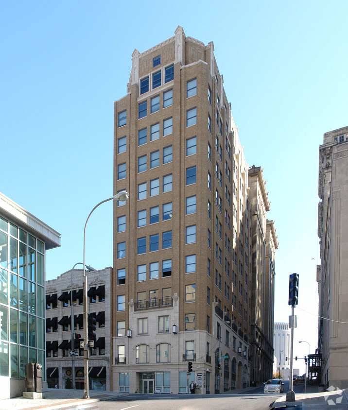 Primary Photo - Waltower Lofts