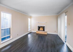 Building Photo - 18511 Egret Bay Blvd