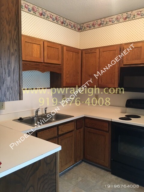 Foto del edificio - 6144 Loch Laural Ln