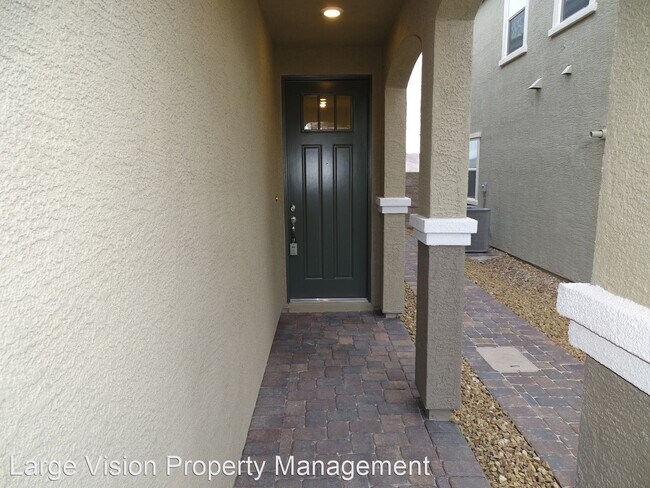 Foto del edificio - 5 br, 3 bath House - 2275 Teatro Avenue