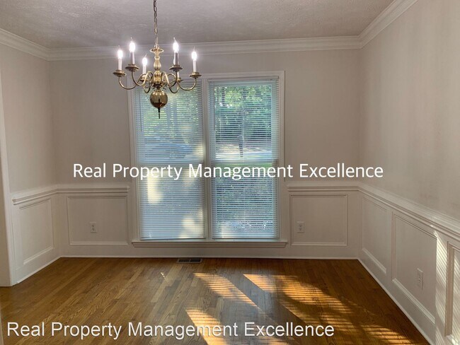 Foto del edificio - 4 br, 2.5 bath House - 1985 Oakview dr