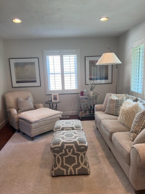 Living Room - 9907 Boulder Ct