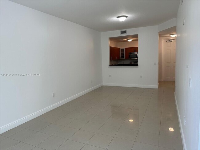 Building Photo - 652 NE 63rd St