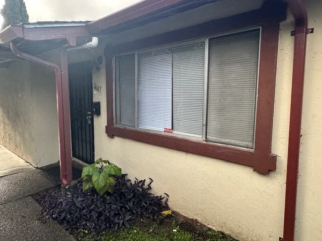 Foto del edificio - 2687 Calariva Dr