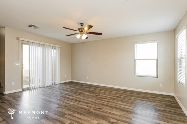 Building Photo - 8126 W Agora Ln