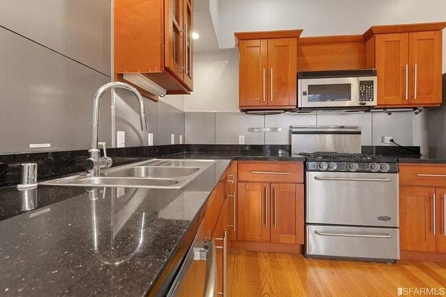 Kitchen - 30 Bernice St House