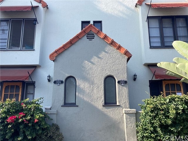 Building Photo - 3320 E 8th St