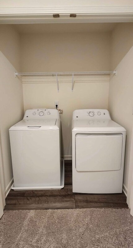 Foto del edificio - 300 Hynes Dr