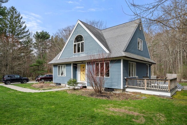 Building Photo - 731 Grove St