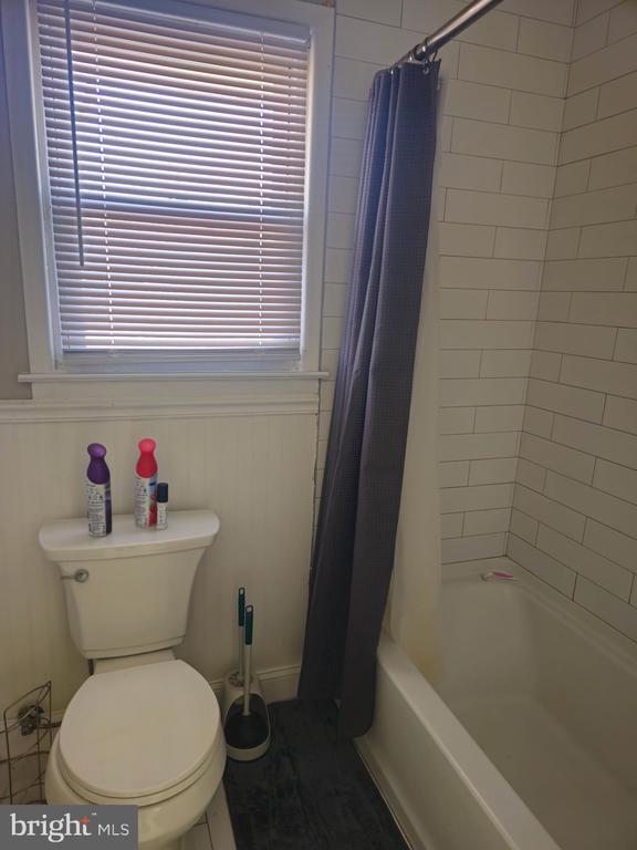 Foto del edificio - 12 Fairmount Dr