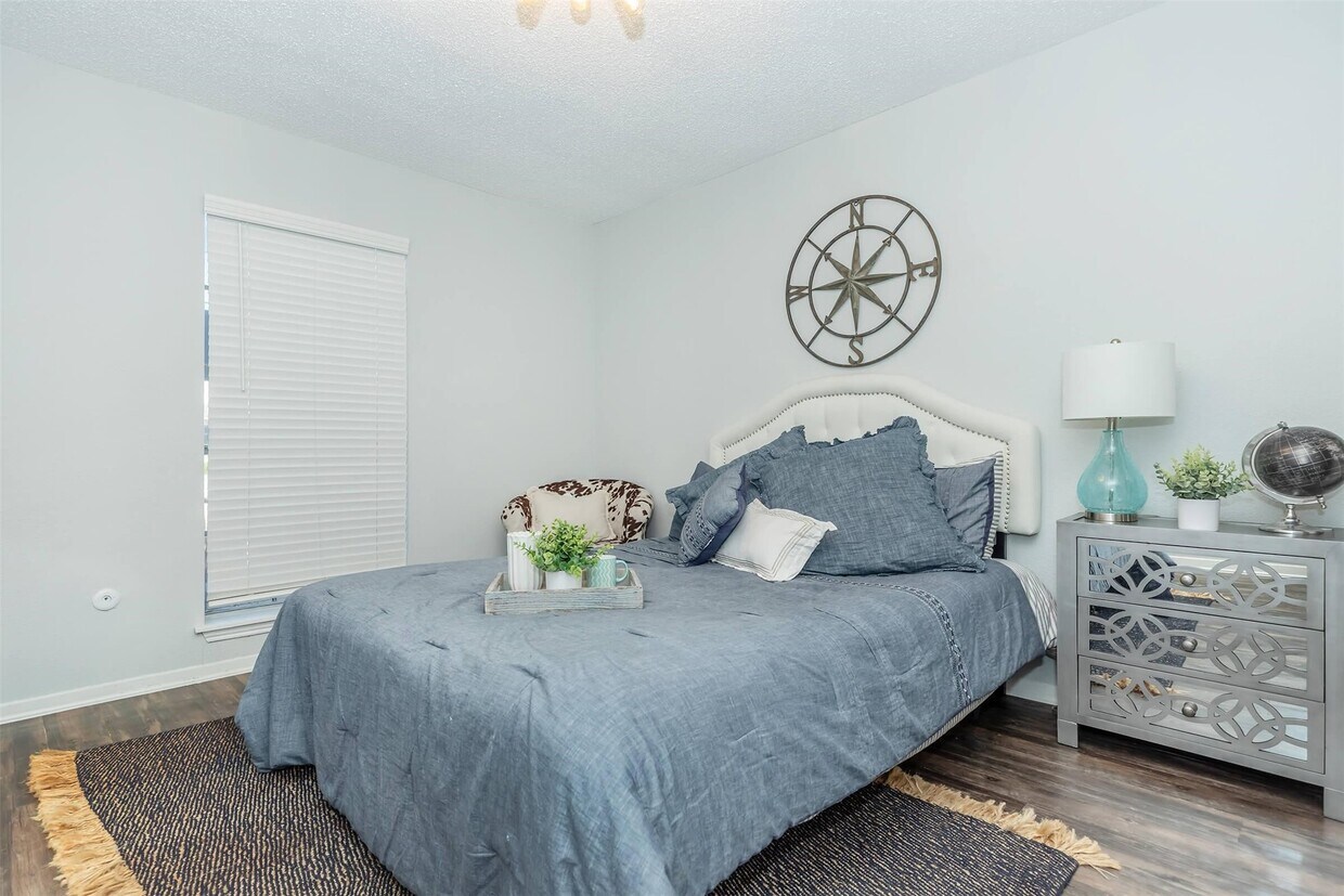 Foto principal - 3001 Hillcroft St