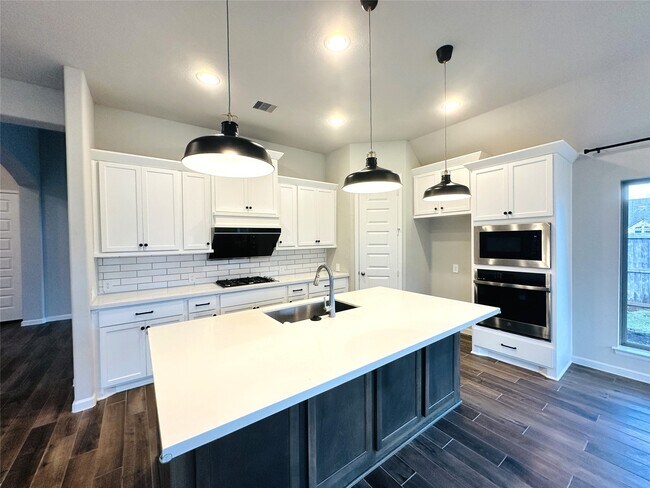 Foto del edificio - 5803 Garnet Peak Ln