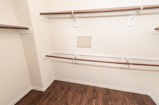 Foto del edificio - 12607 Lady Slipper Rd