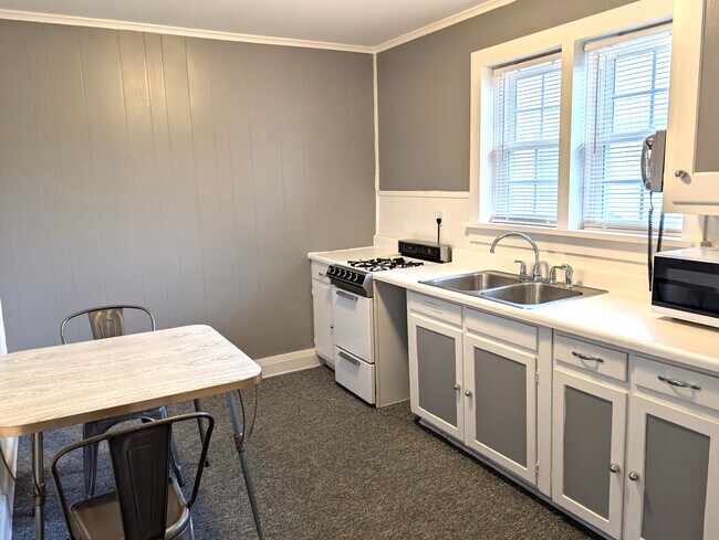 Foto del edificio - 5486 Broadway