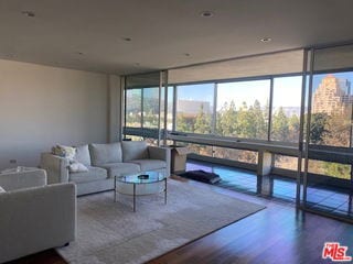 Foto del edificio - 2220 Ave of the Stars