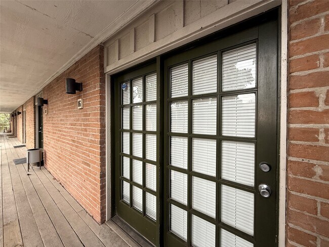 Foto del edificio - 1801 Cortlandt St