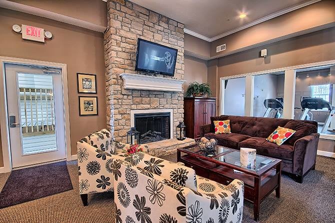 Foto principal - 9116-9166 Quantum Square Dr