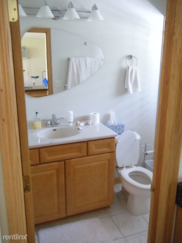 Building Photo - 1 br, 1 bath Apartment - 1801 S. Meyers Rd