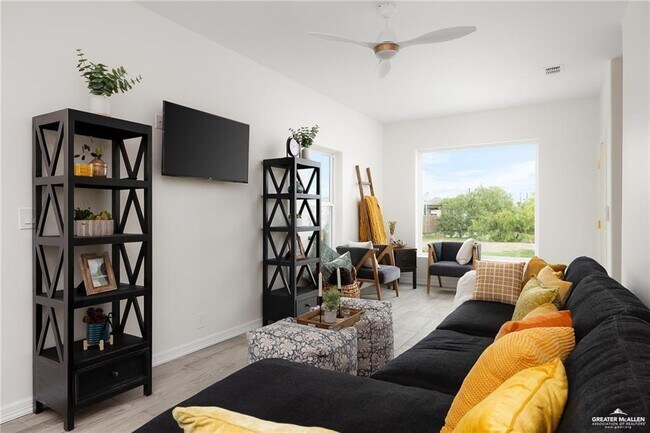 Foto del edificio - 19 Bass Ave