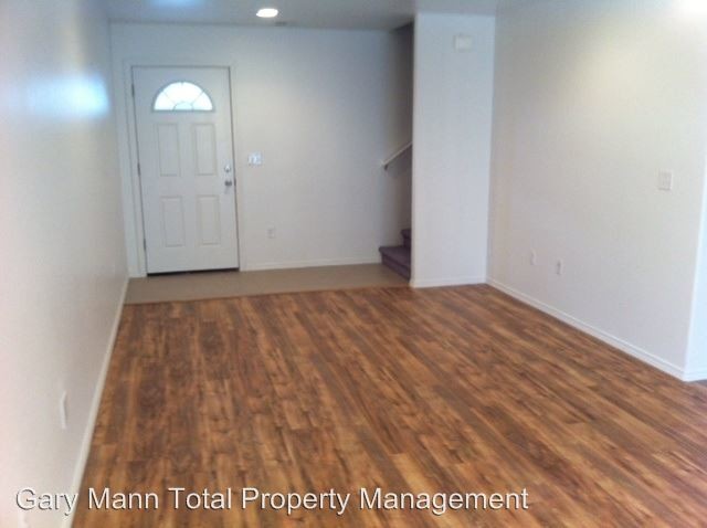 Building Photo - 106 E Mizzou Ct