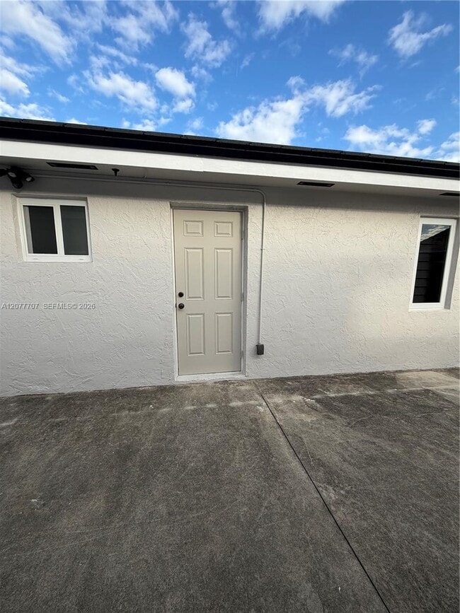 Building Photo - 2658 W 74th Terrace