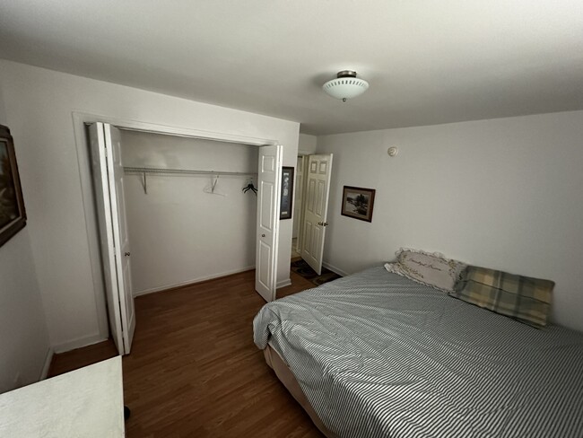 Building Photo - 4438 Morningside Dr SE