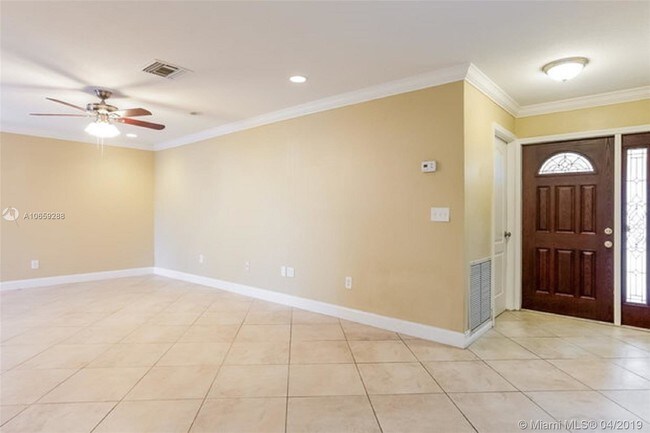 Foto del edificio - 8280 NW 14th St