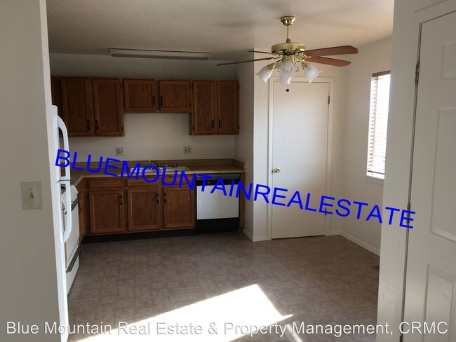 Building Photo - 2405 Split Rock Dr