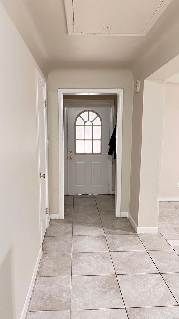 Foto del edificio - Charming 4BR House in Farmington